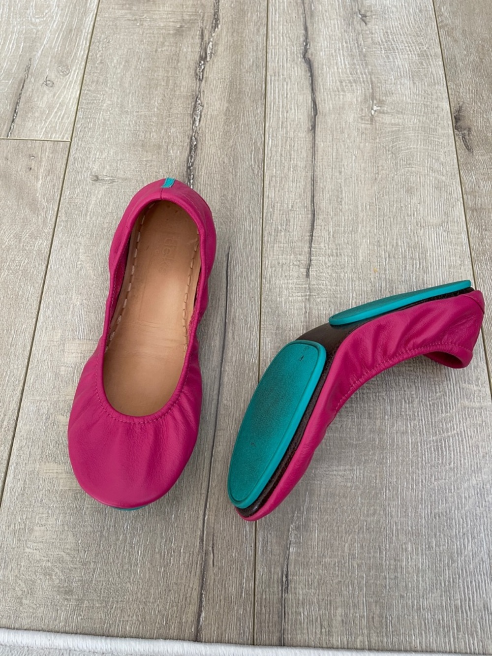 Tieks by Gavieli Women's Hot Pink Leather Ballet Flats with Turquoise Sole - Picture 8 of 13